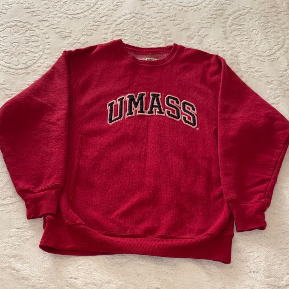 Vintage Steve & Barry’s UMass Embroidered Red Crewneck Sweatshirt Unisex S